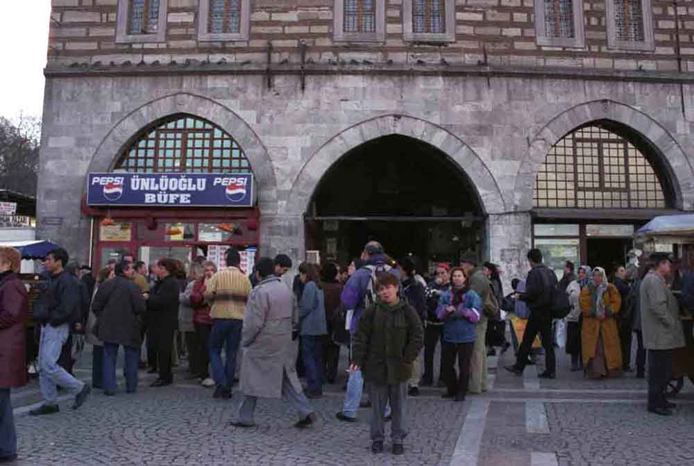 37 - Turquia - Istanbul, Gran Bazar, entrada